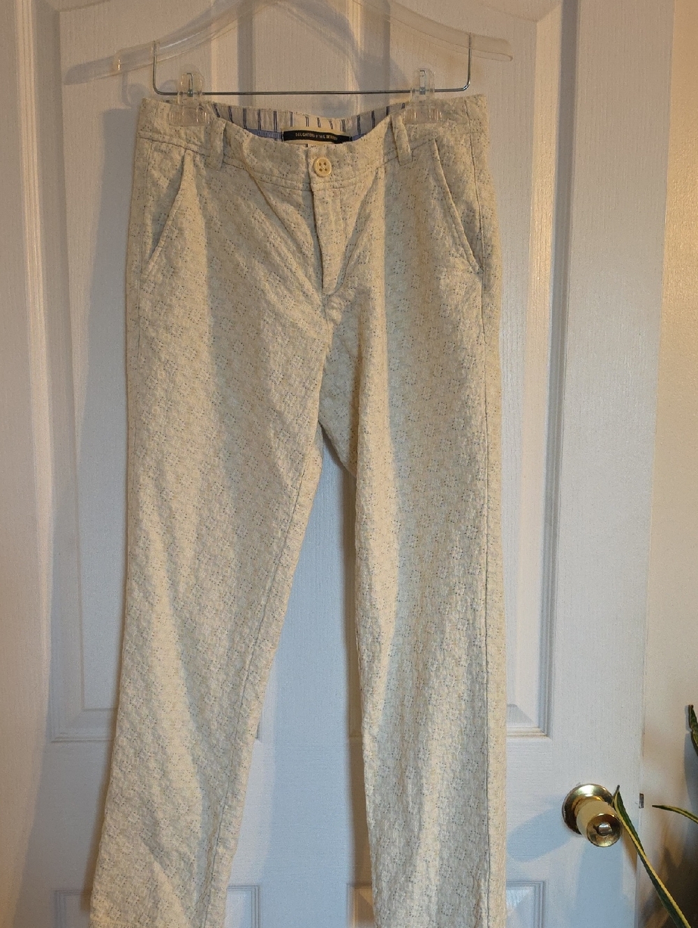 Cropped Textured Ankle Pants - Cream
